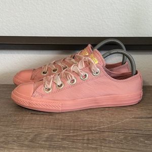 Converse Chuck Taylor All-Star Low Top Leather Women’s Shoes Size 6.5 Pink